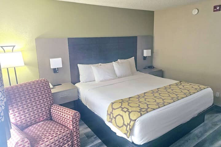 Room 14 of 36